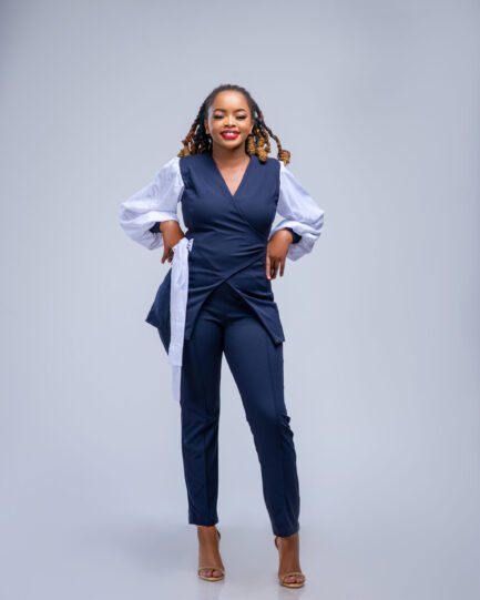 Issabela Suit - Navy